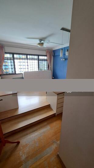 Prop-GPT: HDB Apartment: D22 Boon Lay 702 Jurong West Street 71