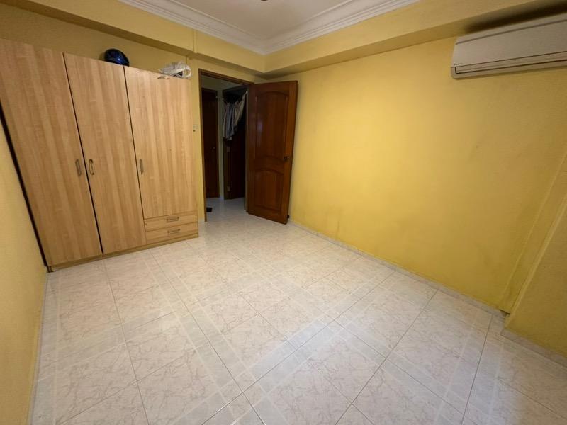 HDB Apartment for Rent, 305 Tampines Street 32 HDB Apartment Room Rental, $850, 1 Bed 1 Bath 1,410 sqft $0.60 psf, SGD 850 | 99-year Leasehold