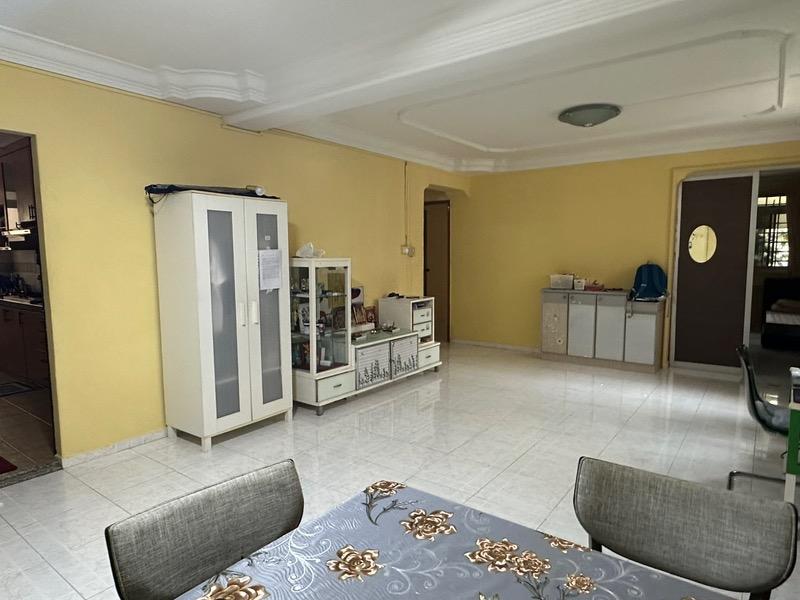 HDB Apartment for Rent, 305 Tampines Street 32 HDB Apartment Room Rental, $850, 1 Bed 1 Bath 1,410 sqft $0.60 psf, SGD 850 | 99-year Leasehold