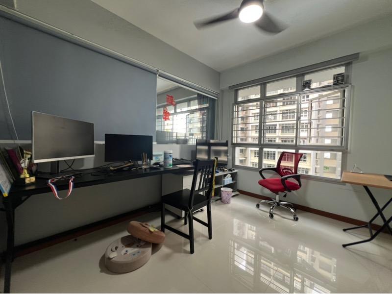 Prop-GPT: HDB Apartment: D16  222B Bedok North Drive