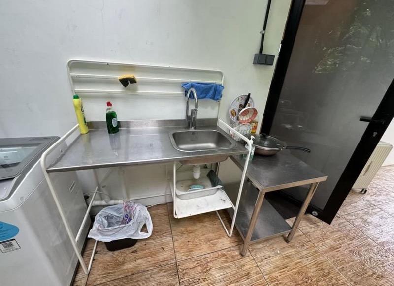 155 TAMPINES ROAD Terraced House For Rent, $2,400, 1 Bed 1 Bath 400 sqft $4.00 psf