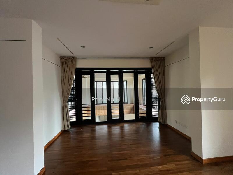 Bungalow - Good Class for Rent, 4 Ensuite Bedroom with Large Garden, Jacuzzi and Pool for rent on Chatsworth Rd, SGD 26,500