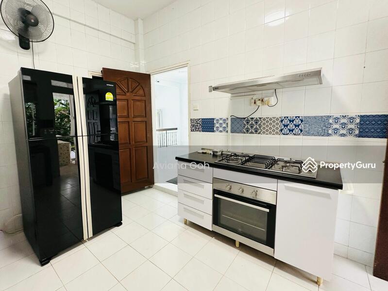 Semi-Detached for Rent, Holland Grove Semi-D with Pool, SGD 13,000