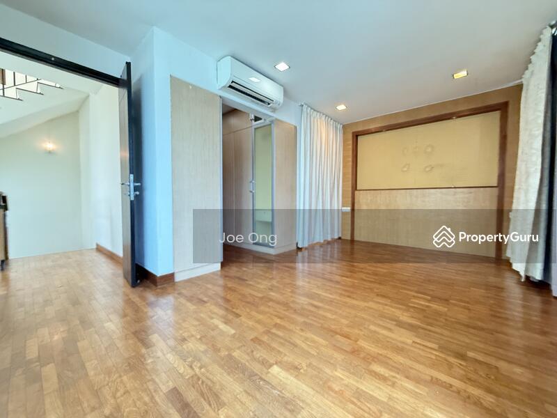 Corner Terrace for Rent: D27, 786465