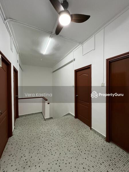 Terrace for Rent, People's Garden, SGD 5,500 | 999-year lease