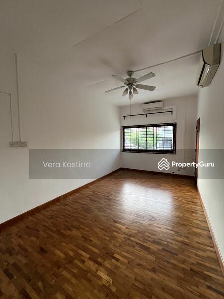 Terrace for Rent, People's Garden, SGD 5,500 | 999-year lease