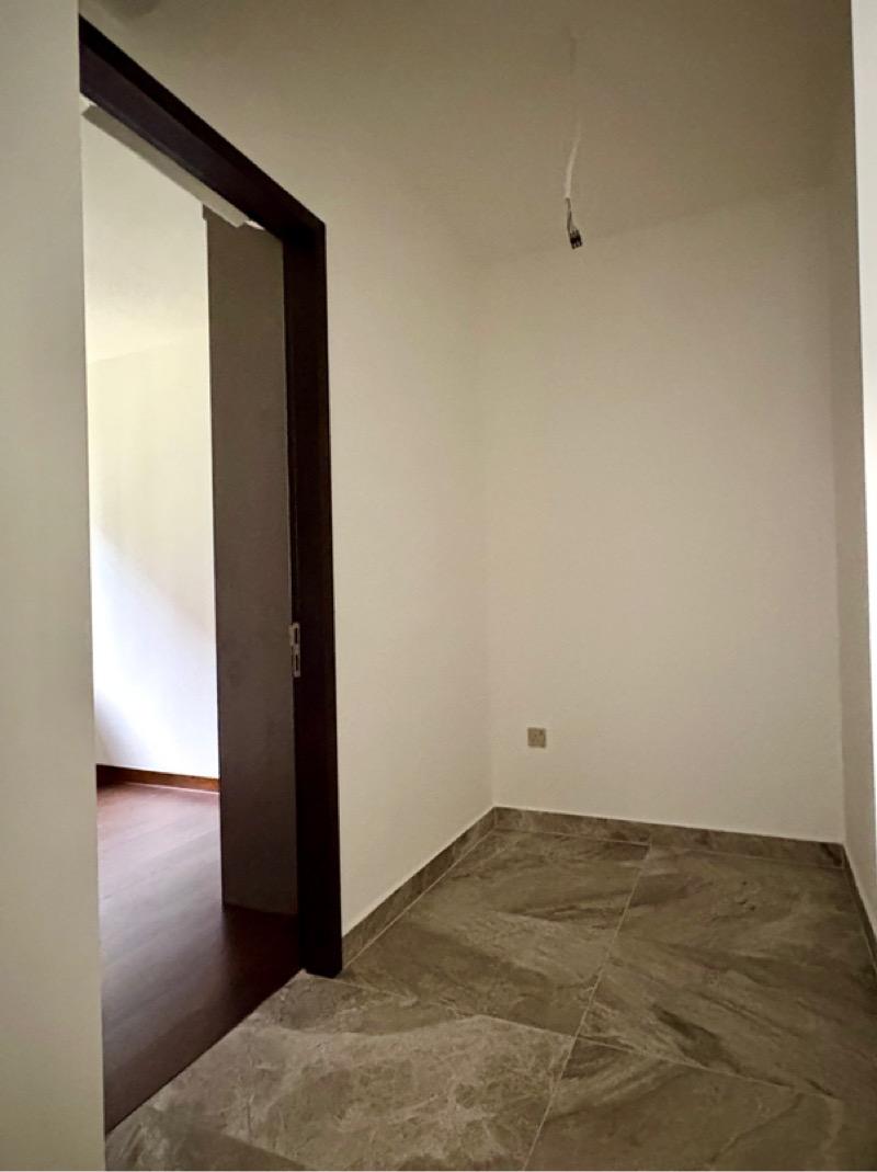 Condominium for Rent, The Commodore Condominium For Rent, $3,500, 2 Bed 2 Bath 743 sqft $4.71 psf, SGD 3,500 | 99-year Leasehold