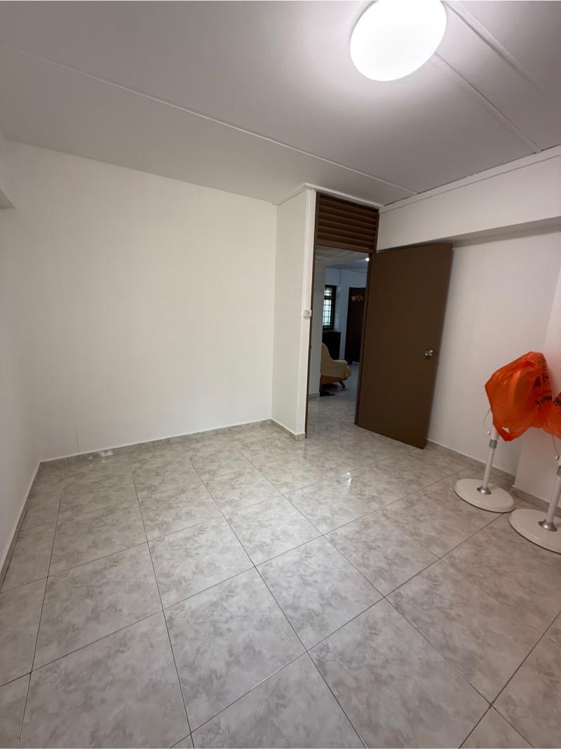 HDB Apartment for Rent, SUPER CHEAP ROOM RENTAL AT HOUGANG HDB Apartment Room Rental, $1,000, 1 Bed 1 Bath 269 sqft $3.72 ps, SGD 1,000 | 99-year Leasehold