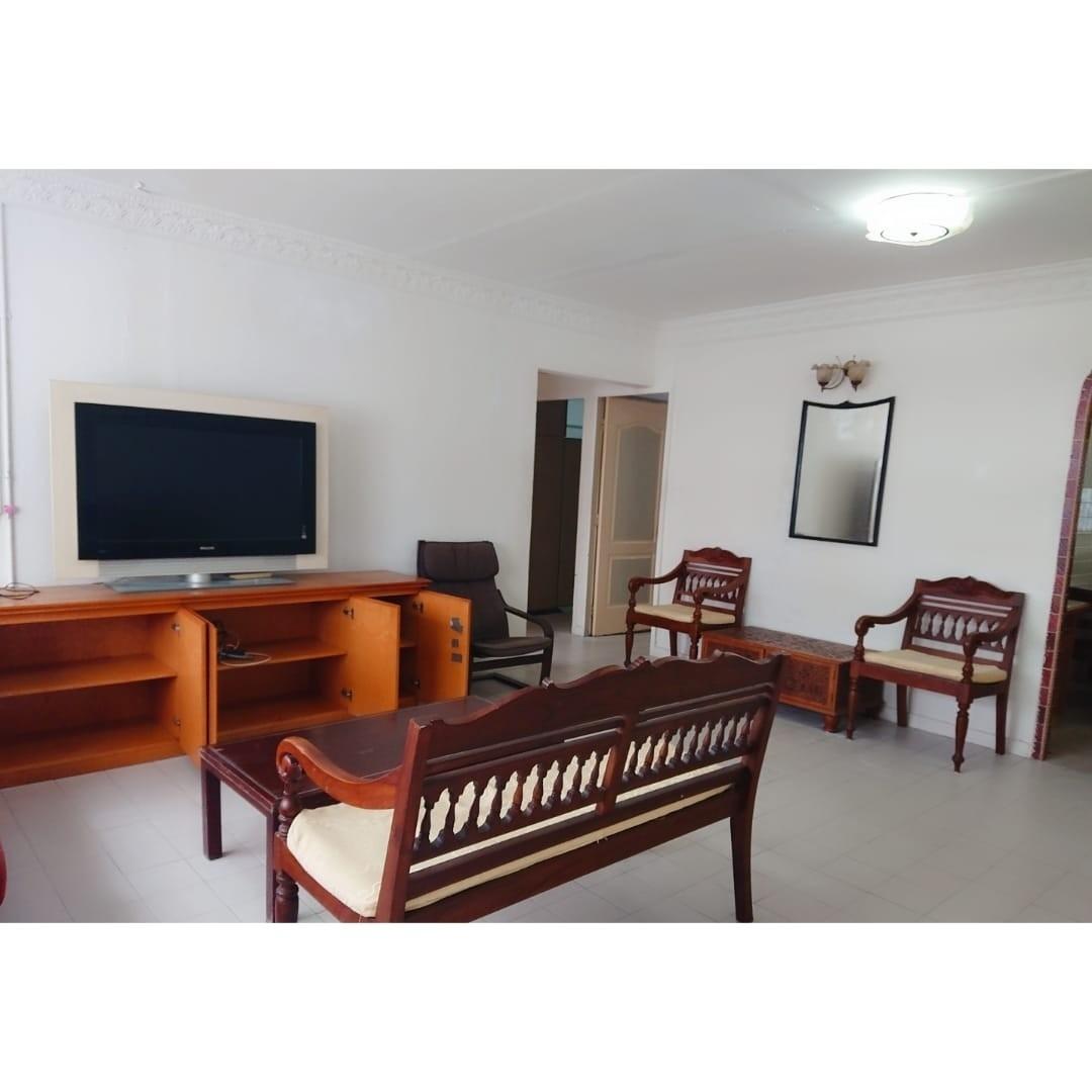 Prop-GPT: HDB Apartment: D18  421 Tampines Street 41