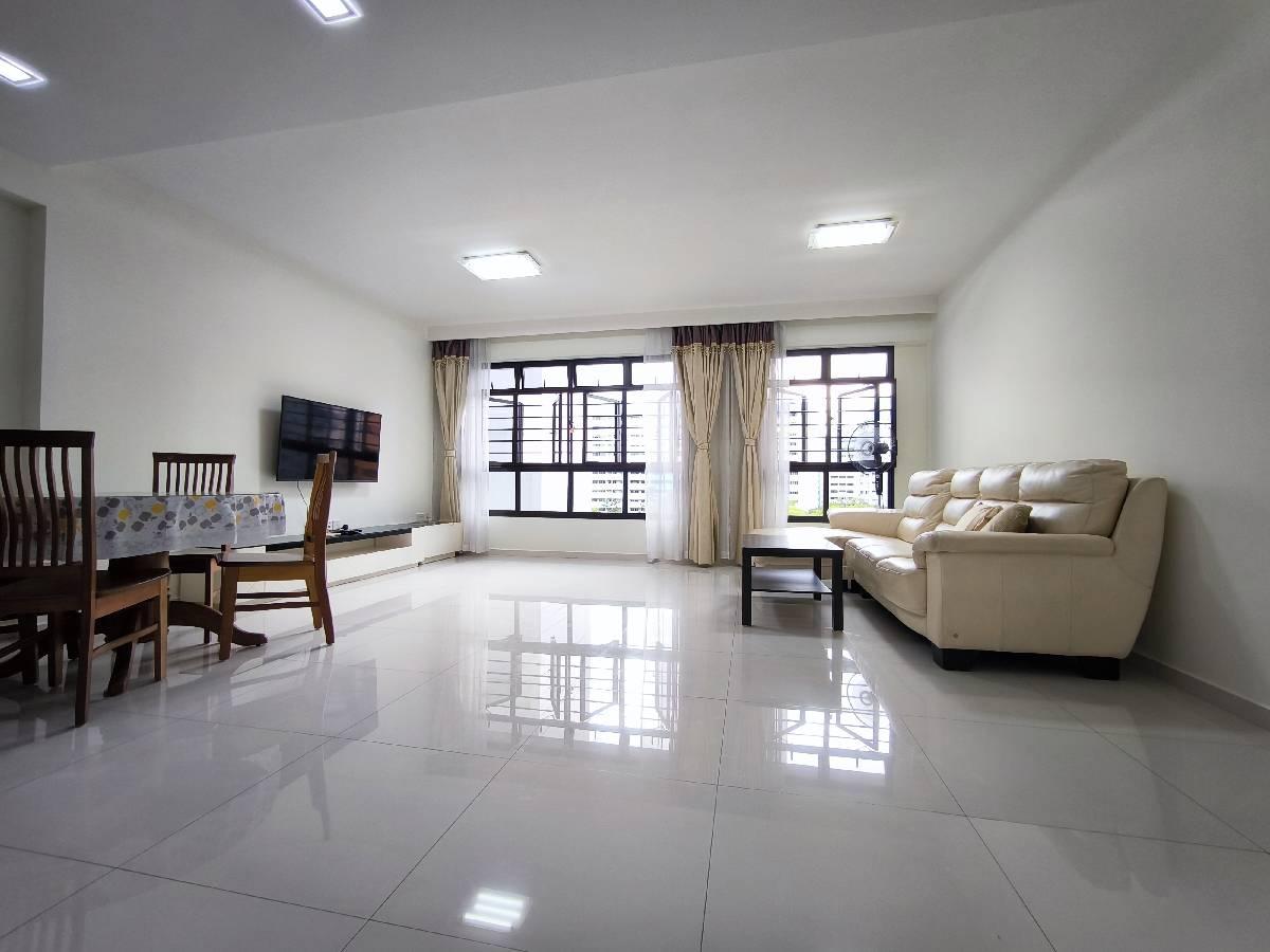Prop-GPT: HDB Apartment: D23  546B Segar Road