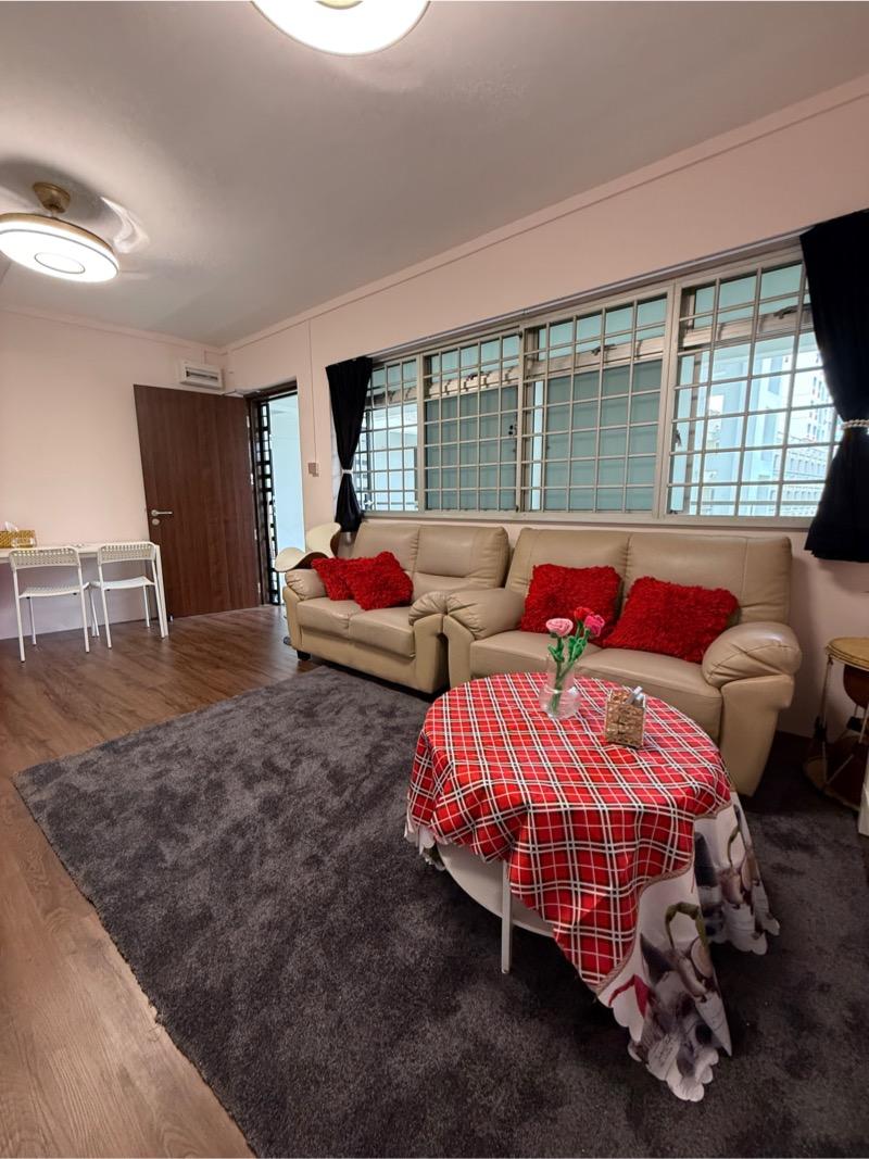 Prop-GPT: HDB Apartment: D19  SUPER CHEAP ROOM RENTAL AT RIVERVALE