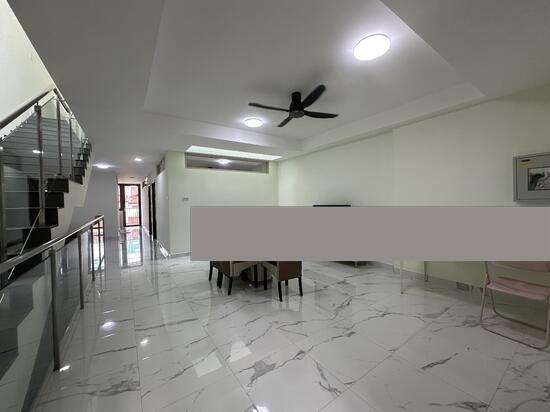 Picardy Gardens Semi-Detached House For Rent, $5,000, 4 Bed 2 Bath 2,000 sqft $2.50 psf