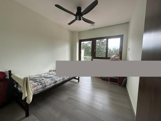 Picardy Gardens Semi-Detached House For Rent, $5,000, 4 Bed 2 Bath 2,000 sqft $2.50 psf