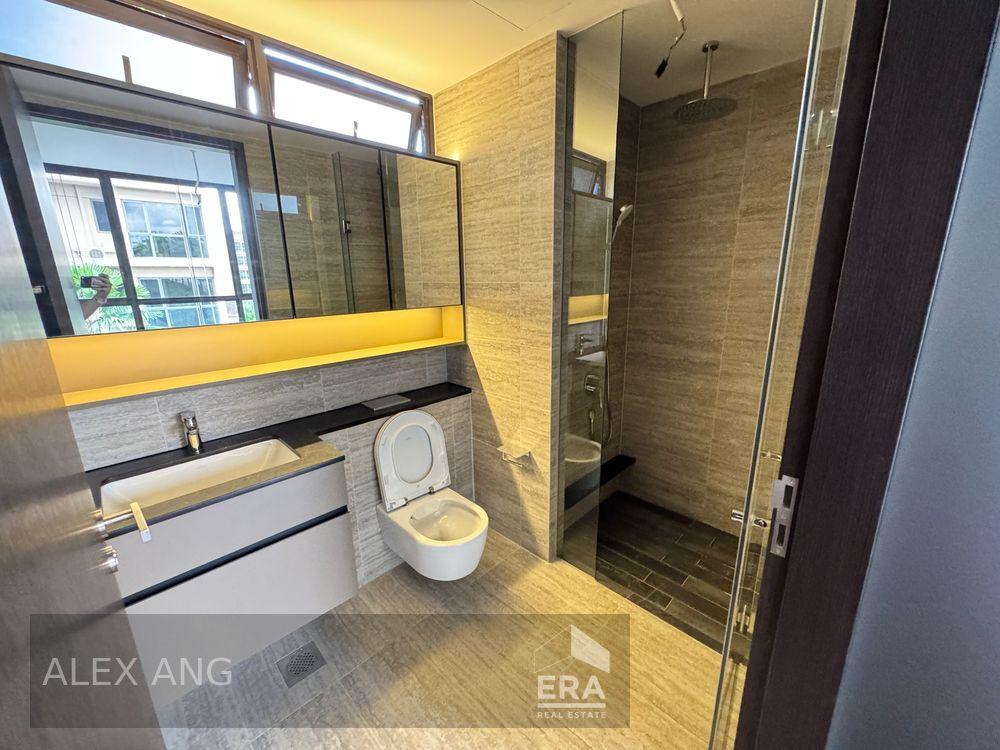 Condominium for Rent, Canberra Drive The Commodore, SGD 5,000 | Leasehold 99