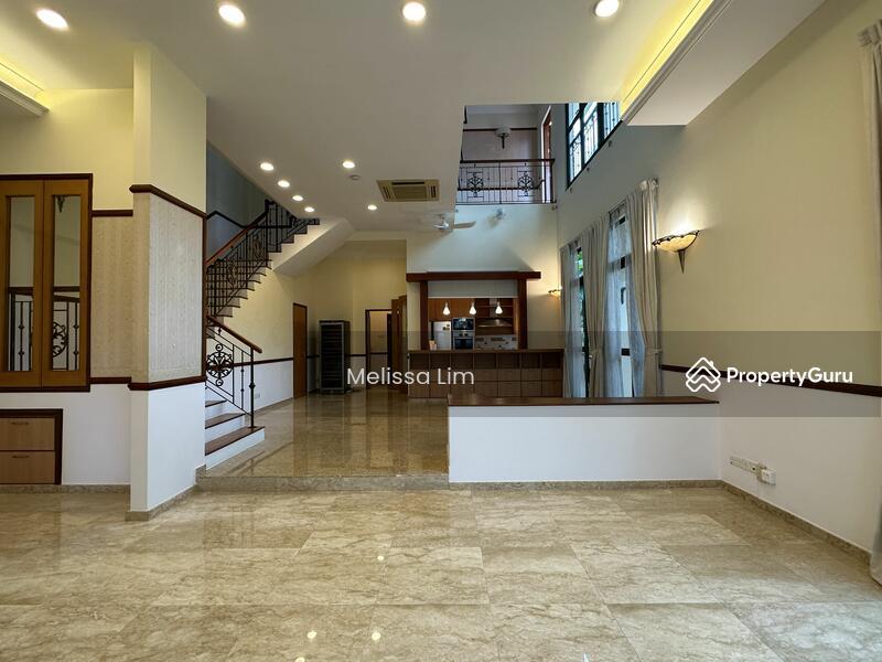 Prop-GPT: Semi-Detached: D10  D10 Tanglin/ Holland/ Duchess Garden Charming 3 Storey Semi D with pool for rent!