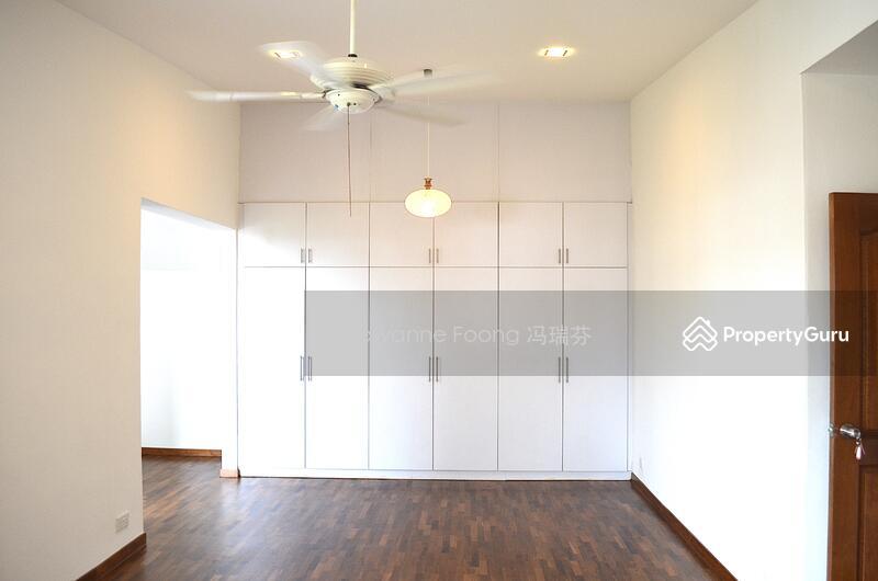 Bungalow for Rent, Bungalow House at Victoria Park GCB Area, SGD 24,800 | Freehold