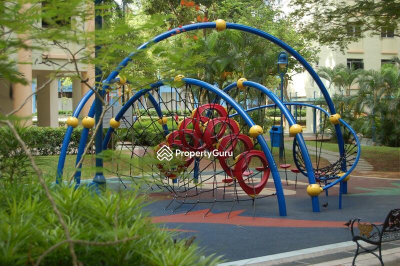 HDB Flat for Rent, 124A Rivervale Drive, SGD 800 | 99-year lease