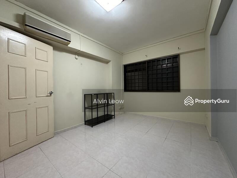 HDB Flat for Rent, 124A Rivervale Drive, SGD 800 | 99-year lease