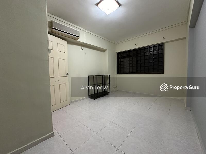 HDB Flat for Rent, 124A Rivervale Drive, SGD 800 | 99-year lease
