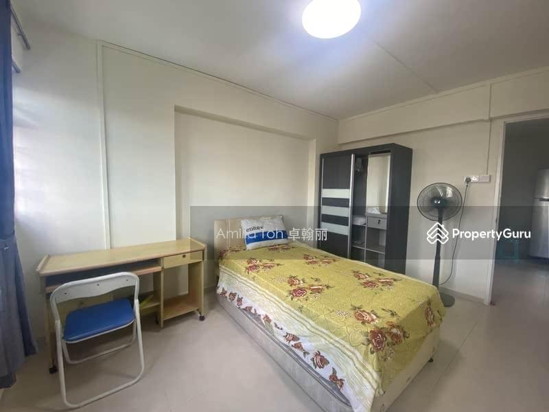 Prop-GPT: HDB Flat: D05  606 Clementi West Street 1