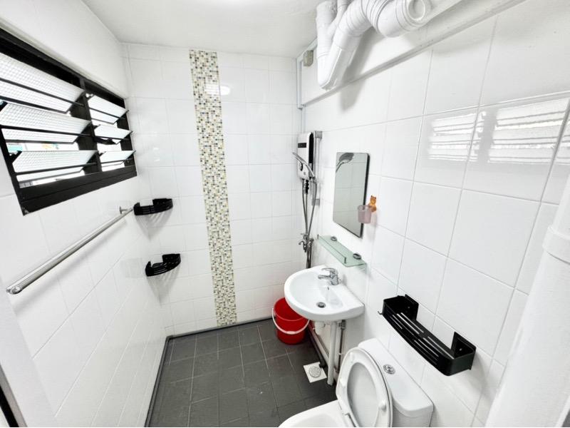 HDB Apartment for Rent, 143 Serangoon North Avenue 1 HDB Apartment For Rent, $3,000, 3 Bed 2 Bath 893 sqft $3.36 psf, SGD 3,000 | 99-year Leasehold