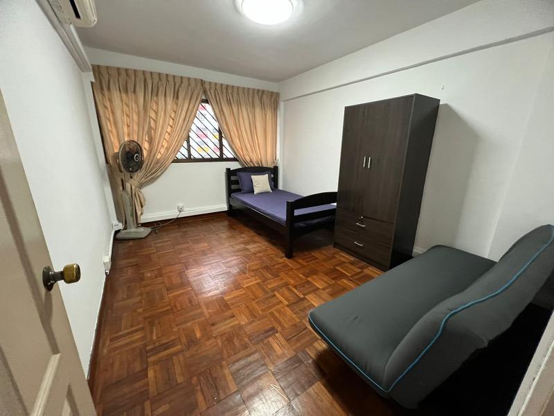 HDB Apartment for Rent, 409 Pandan Gardens HDB Apartment For Rent, $3,700, 3 Bed 2 Bath 1,044 sqft $3.54 psf, SGD 3,700 | 99-year Leasehold