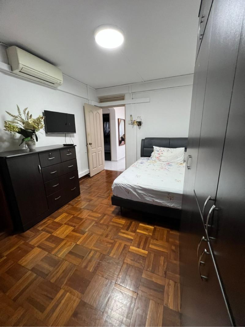 HDB Apartment for Rent, 409 Pandan Gardens HDB Apartment For Rent, $3,700, 3 Bed 2 Bath 1,044 sqft $3.54 psf, SGD 3,700 | 99-year Leasehold