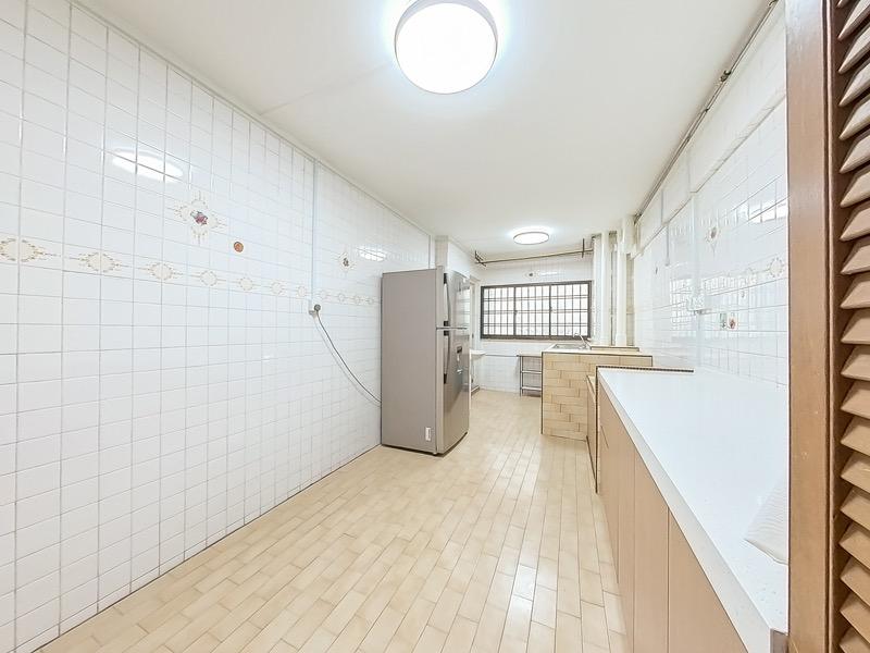 129 Lorong Ah Soo HDB Apartment For Rent, $3,500, 3 Bed 2 Bath 1,130 sqft $3.10 psf