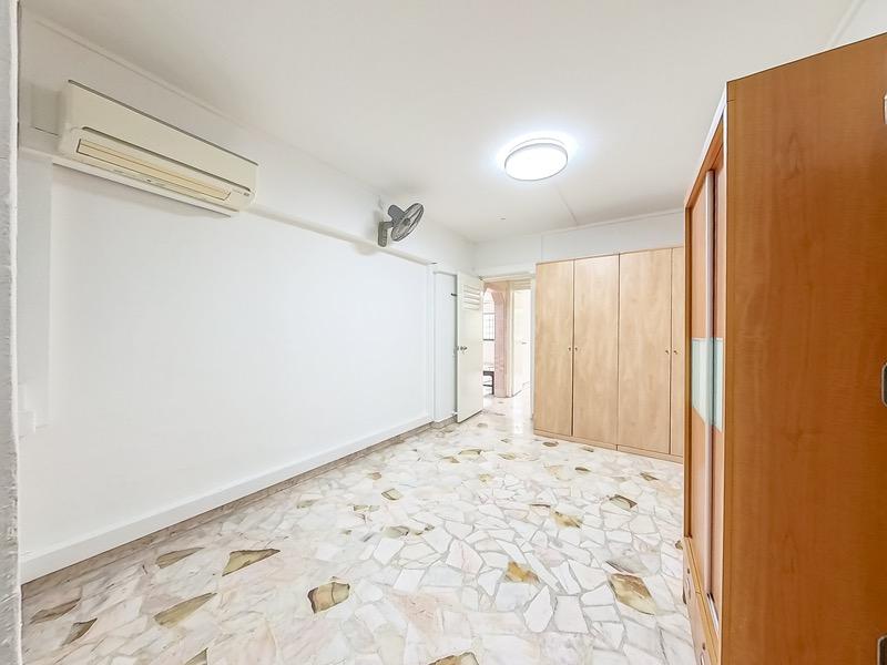 129 Lorong Ah Soo HDB Apartment For Rent, $3,500, 3 Bed 2 Bath 1,130 sqft $3.10 psf