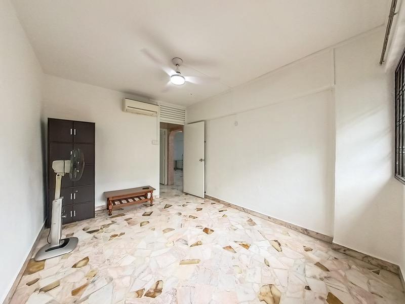 129 Lorong Ah Soo HDB Apartment For Rent, $3,500, 3 Bed 2 Bath 1,130 sqft $3.10 psf