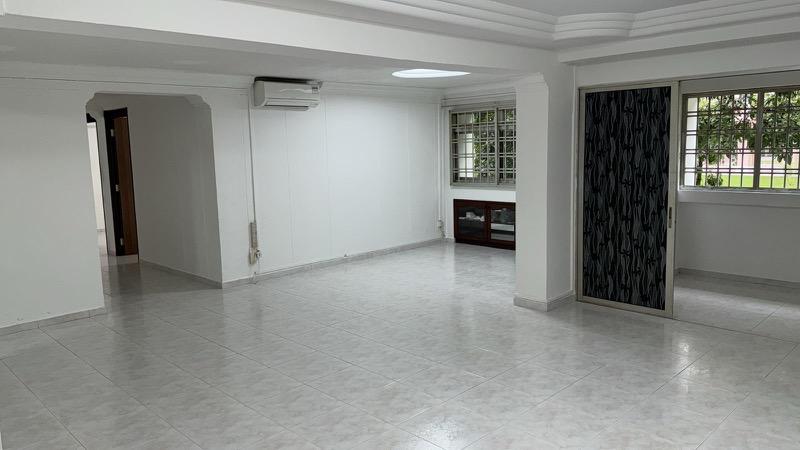 Prop-GPT: HDB Apartment: D25  865 Woodlands Street 83