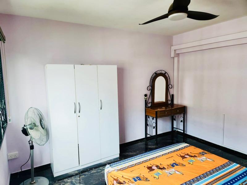 Prop-GPT: HDB Apartment: D22 Boon Lay 724 Jurong West Street 72