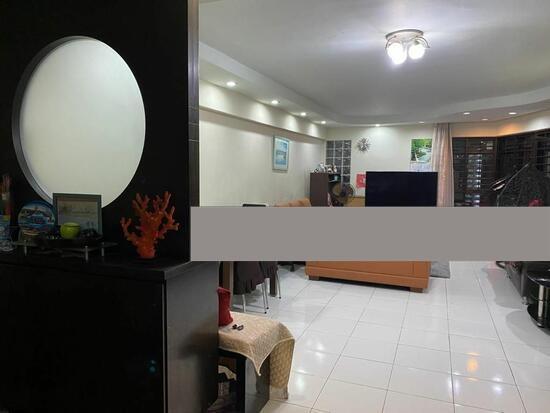 HDB Apartment for Rent, 653 Senja Link HDB Apartment For Rent, $3,600, 3 Bed 2 Bath 1,400 sqft $2.57 psf, SGD 3,600 | 99-year Leasehold