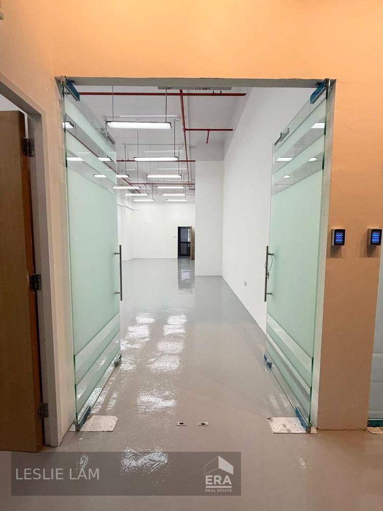 Prop-GPT: Light Industry:   Woodlands Close Woodlands Horizon For Rent