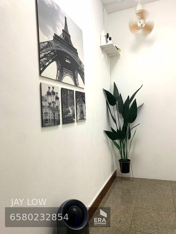 Condominium for Rent: 