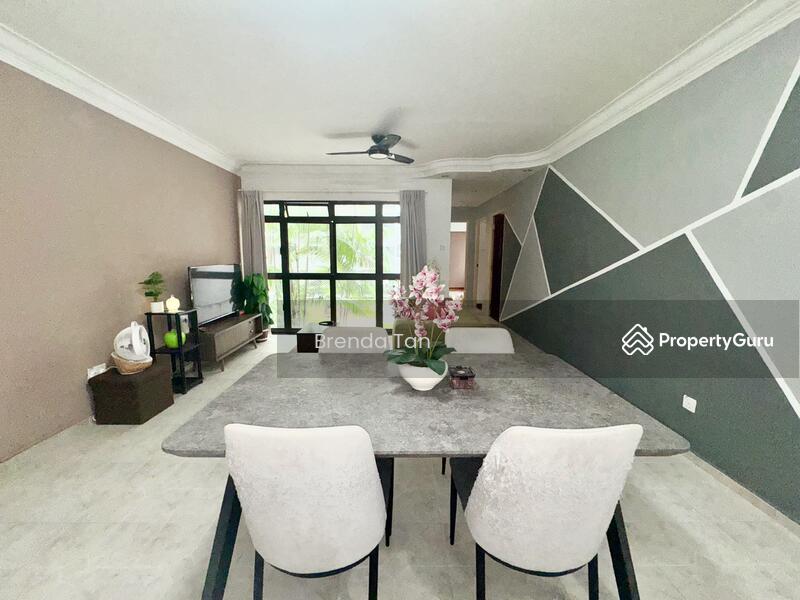 Prop-GPT: HDB Flat: D19  324D Sengkang East Way