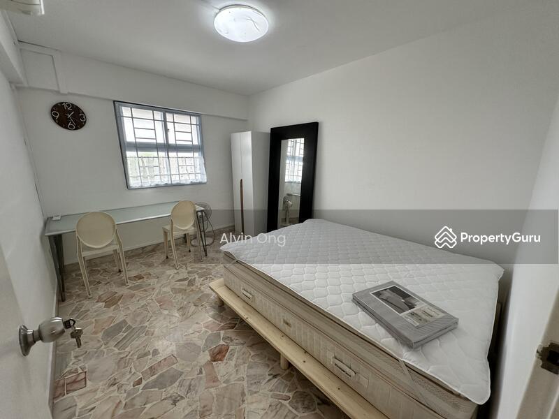 HDB Flat for Rent, 712 Yishun Avenue 5, SGD 3,200 | 99-year lease