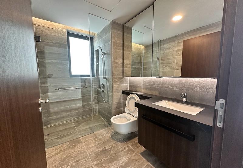 Condominium for Rent, One Pearl Bank Condominium For Rent, $11,000, 4 Bed 4 Bath 1,432 sqft $7.68 psf, SGD 11,000 | 99-year Leasehold