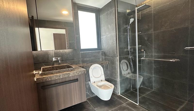 Condominium for Rent, One Pearl Bank Condominium For Rent, $11,000, 4 Bed 4 Bath 1,432 sqft $7.68 psf, SGD 11,000 | 99-year Leasehold