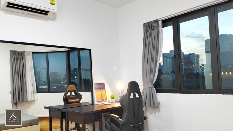 Condominium for Rent, Simsville Condominium Room Rental, $1,200, 1 Bed 1 Bath 100 sqft $12.00 psf, SGD 1,200 | 99-year Leasehold