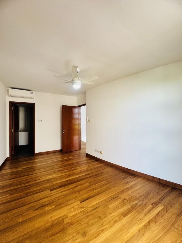 Prop-GPT: Condominium: D15  Bournemouth Eight