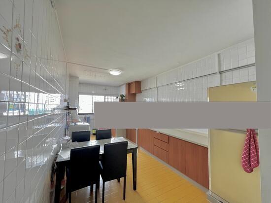 HDB Apartment for Rent: D18, 521109