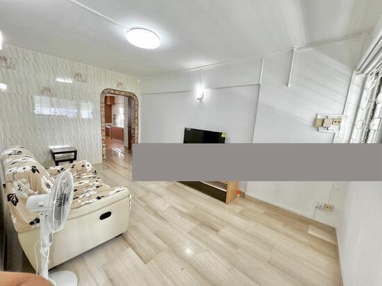 HDB Apartment for Rent: D18, 521109