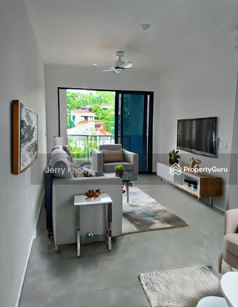 Prop-GPT: Condominium: D21 Upper Bukit Timah Mayfair Gardens