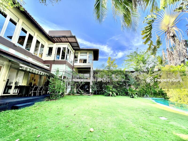 Bungalow - Good Class for Rent, +65*94686782 Stunning landed with beautiful lawn for rent, SGD 35,000 | Freehold