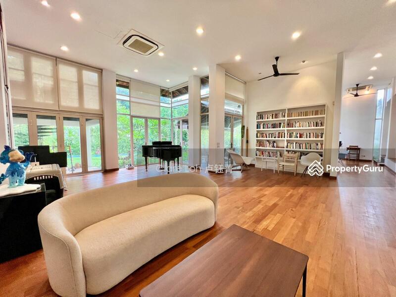 Bungalow - Good Class for Rent, +65*94686782 Stunning landed with beautiful lawn for rent, SGD 35,000 | Freehold