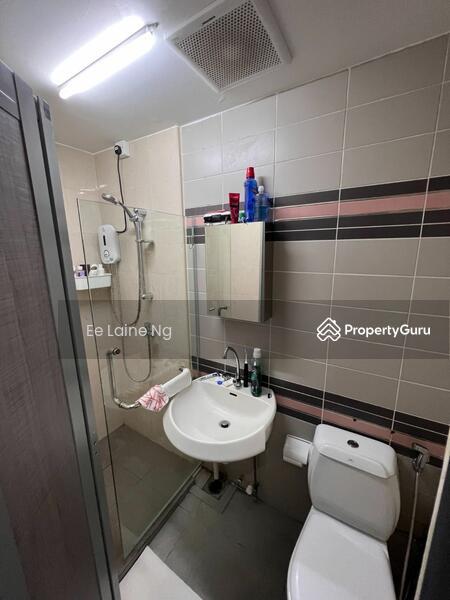 Detached for Rent, Near Beauty World Bungalow Studio, SGD 2,150 | Freehold