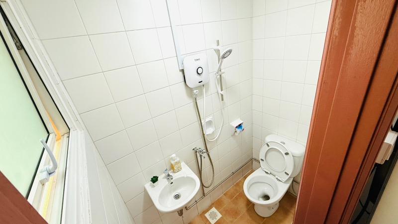Condominium for Rent, Emerald Garden Condominium Room Rental, $1,600, 1 Bed 1 Bath 150 sqft $10.67 psf, SGD 1,600