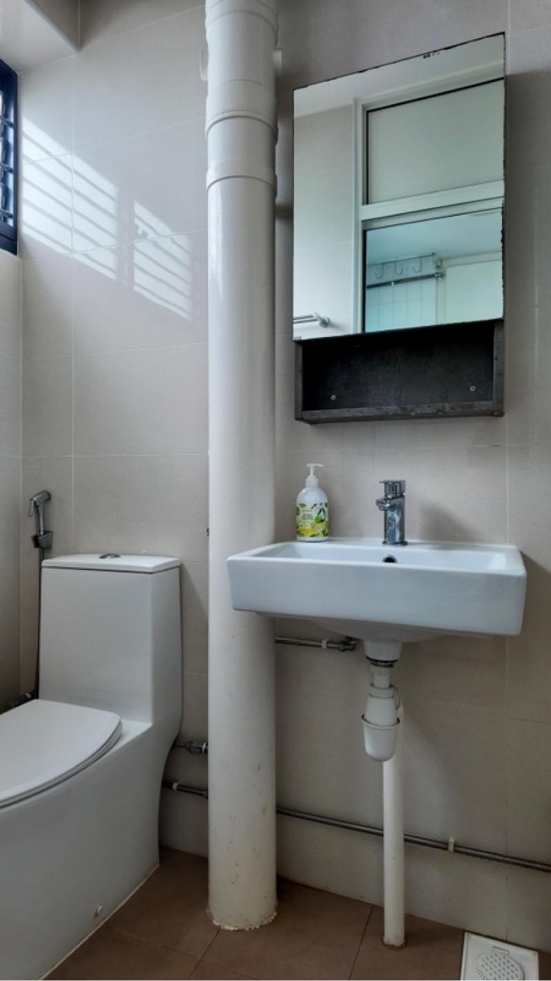 HDB Apartment for Rent, 366 Yishun Ring Road HDB Apartment Room Rental, $850, 1 Bed 1 Bath 215 sqft $3.95 psf, SGD 850 | 99-year Leasehold