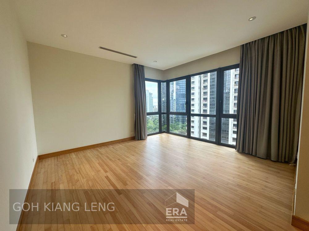 Condominium for Rent: 